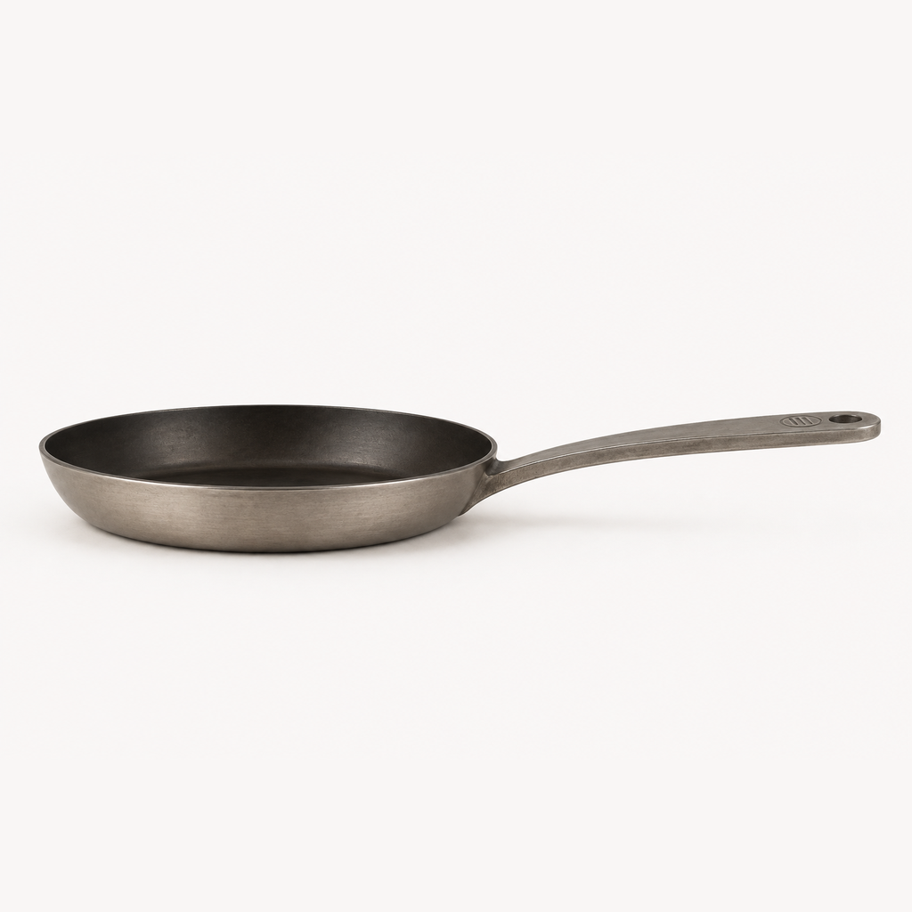 Forge Skillet 10 in in Steel, side view
