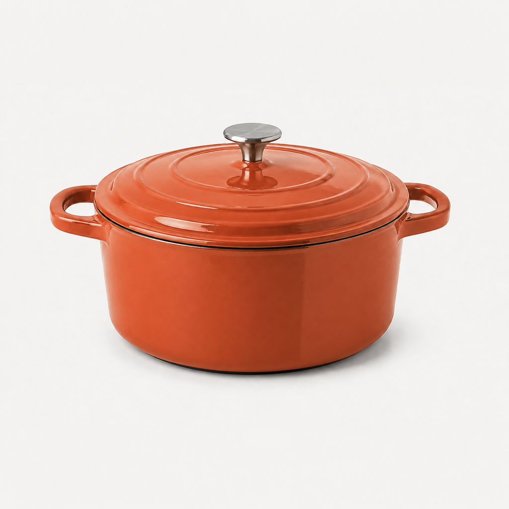Hearth Dutch Oven 3.5 qt in Clay, three-quarter view