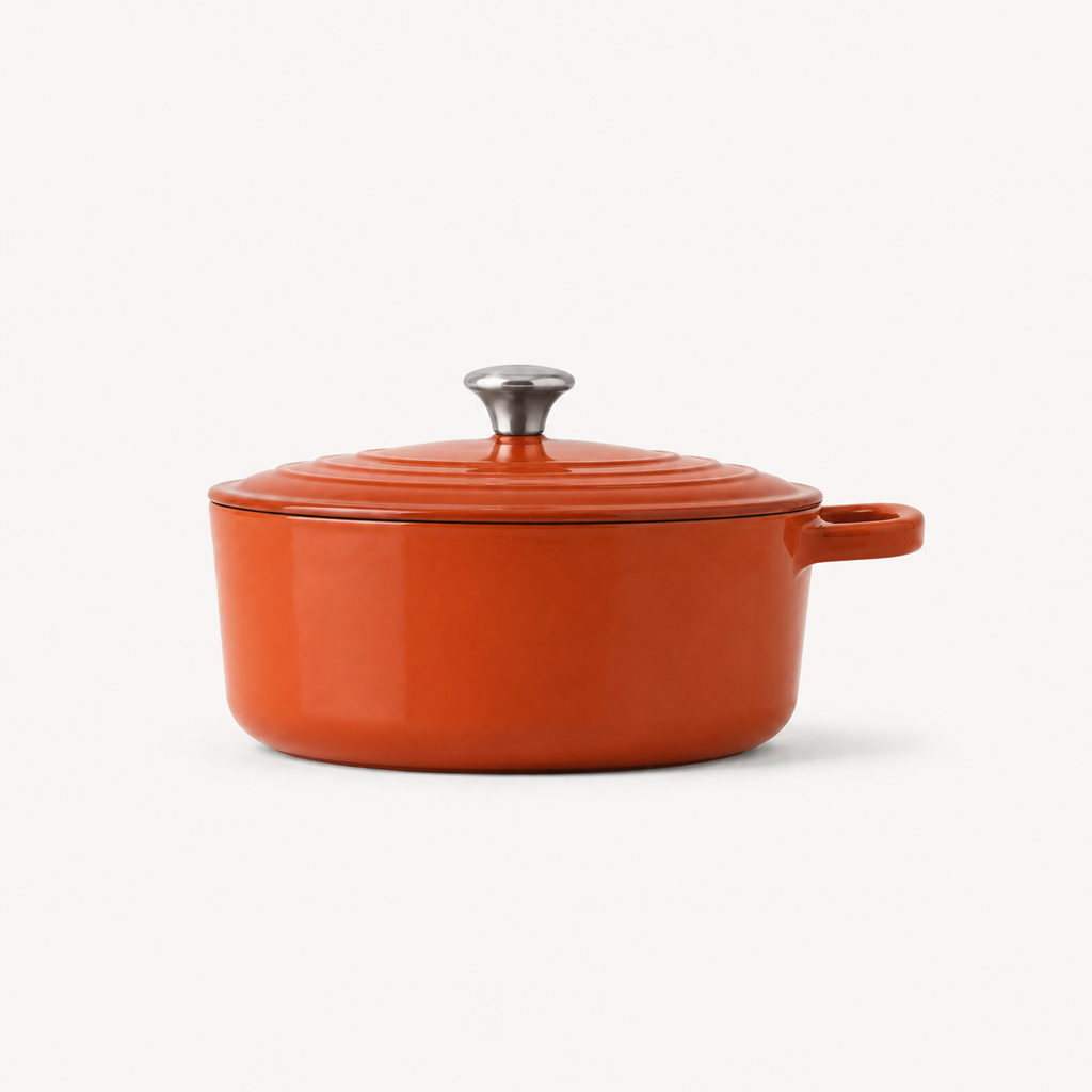 Hearth Dutch Oven 5.5 qt in Clay, side view