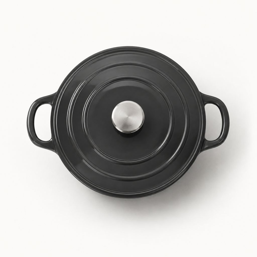 Hearth Dutch Oven 5.5 qt in Flint, top view
