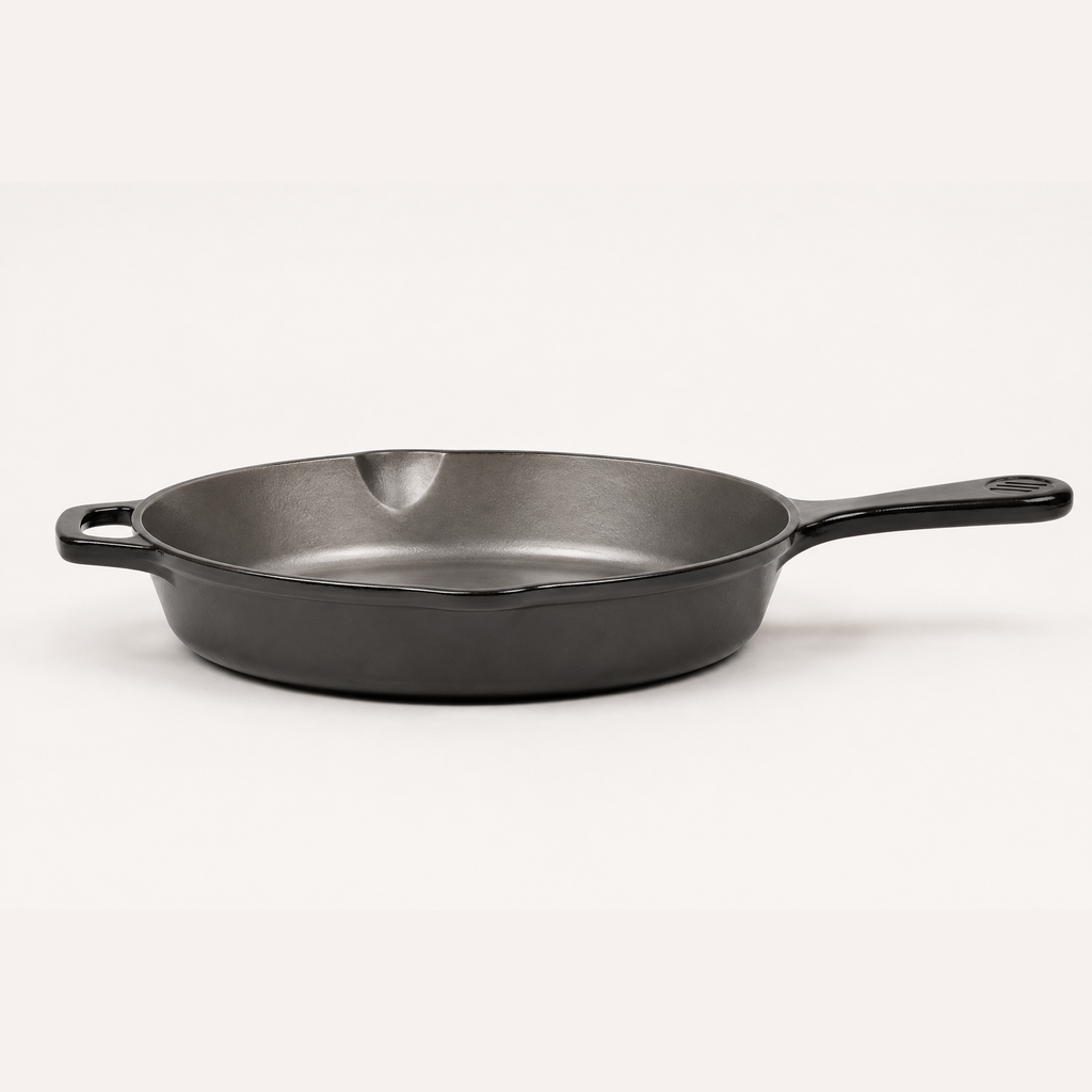 Hearth Skillet 10 in in Flint, side view
