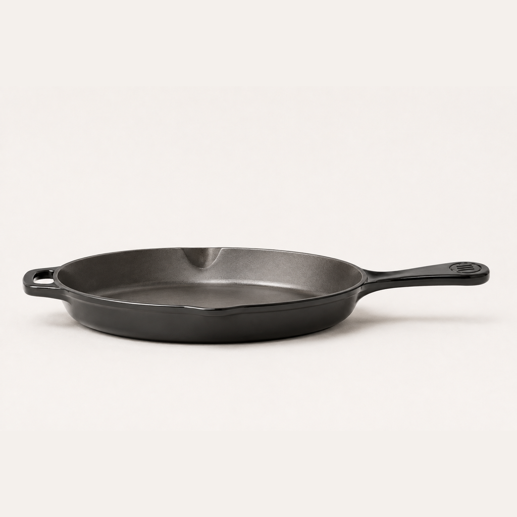 Hearth Skillet 12 in in Flint, side view