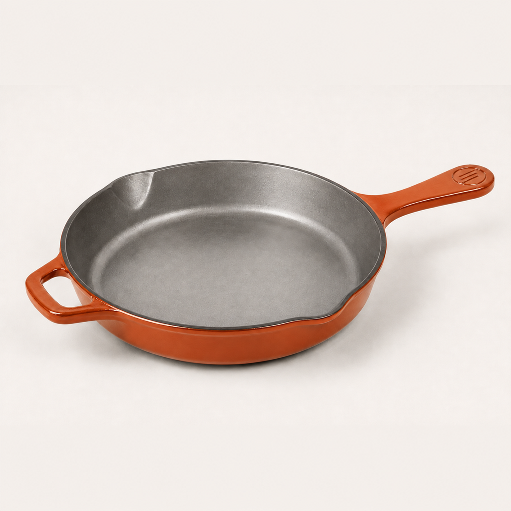 Hearth Skillet 8 in in Clay, three-quarter view